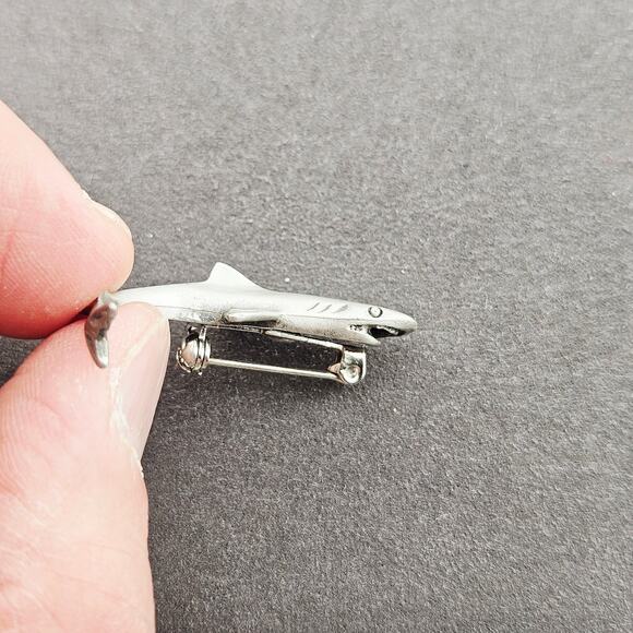 Silver Tone Shark Pin Mini Small Sea Creature Oceanic Marine Collectible - Picture 2 of 4